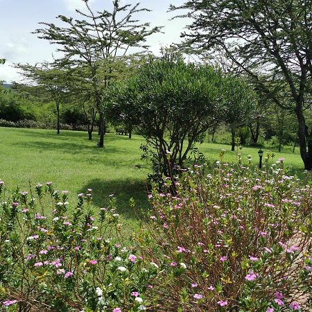 Ololaimutiek Osero Lodge מראה חיצוני תמונה