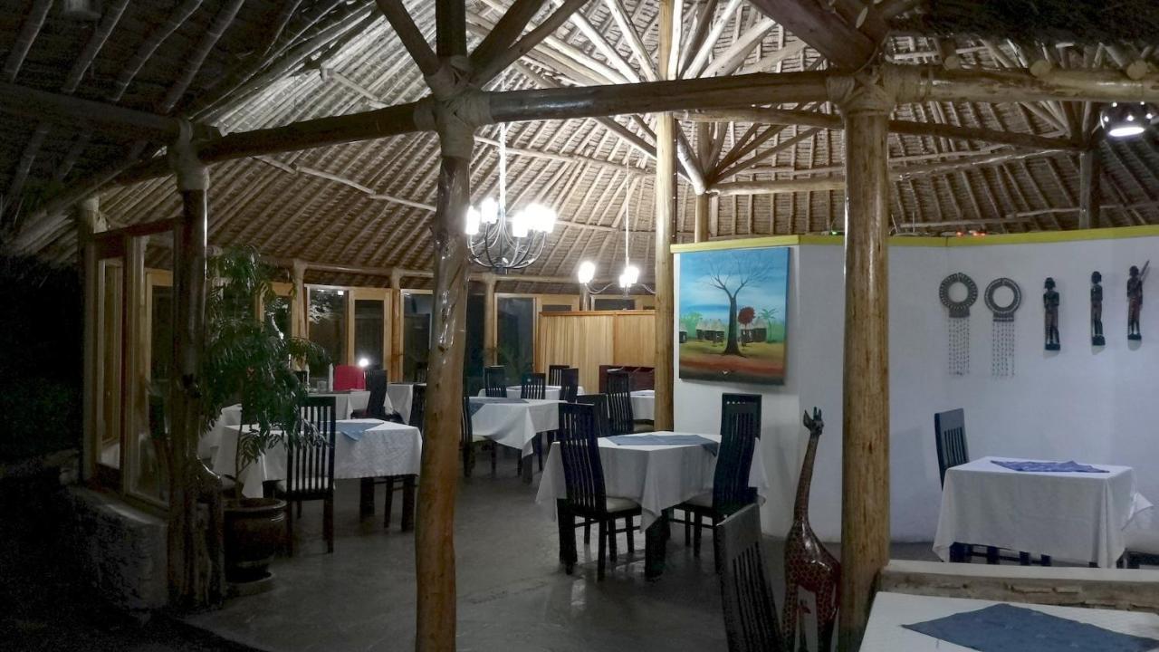 Ololaimutiek Osero Lodge מראה חיצוני תמונה